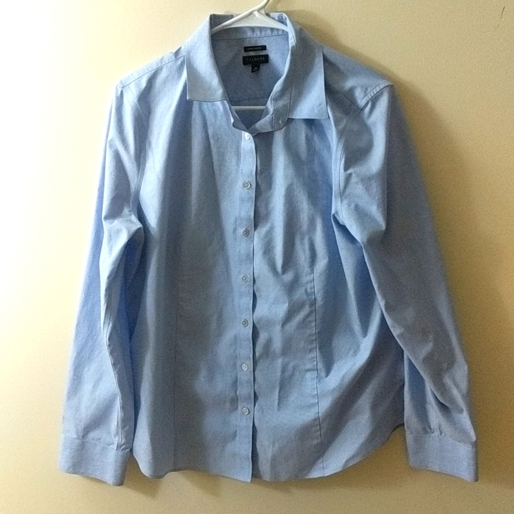 3/$23 Talbots Light Blue Button Down Long Sleeve